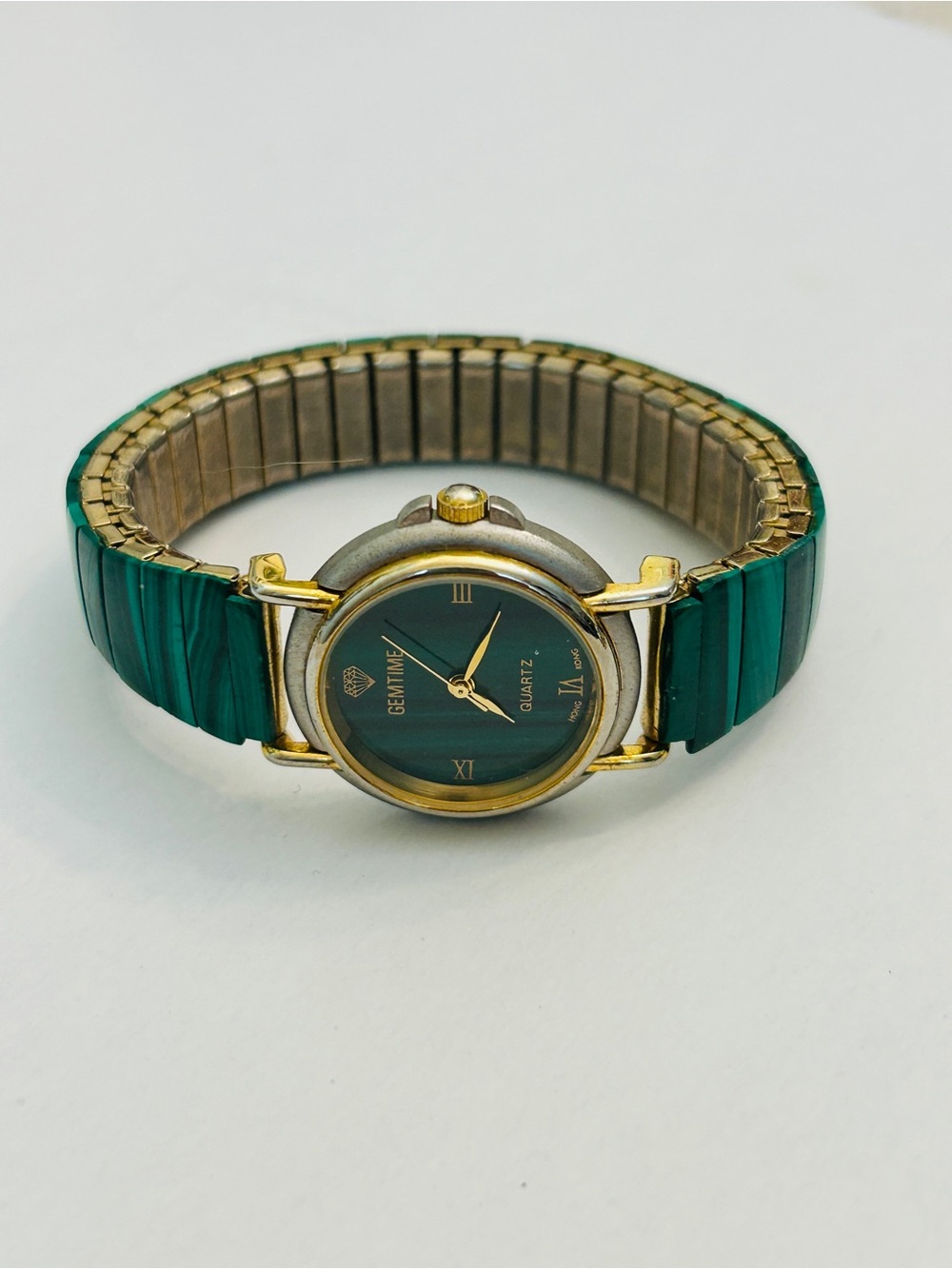 Vintage Malachite Women's Quartz Watch in Green and Gold